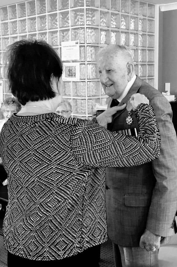 IMG_2065_Naylor medal_web IMG_2065_Naylor medal_web