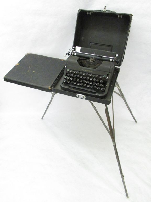 1996-058.1_p4_Underwood typewriter 1996-058.1_p4_Underwood typewriter