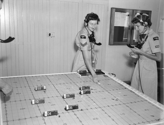 Rona web (1) Women at plotting table