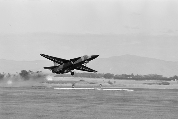 Air Force Day 81 F-111 RAAF F-111 A8-142, taking off for a flying display at Air Force Day '81, Ohakea. Image ref OhG522-81, RNZAF Official.