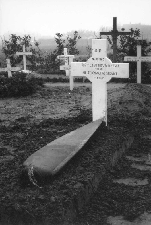 War graves week blog (3) Temporary grave marker of P/O F.C. Matthews with spitfire propellor, Holland